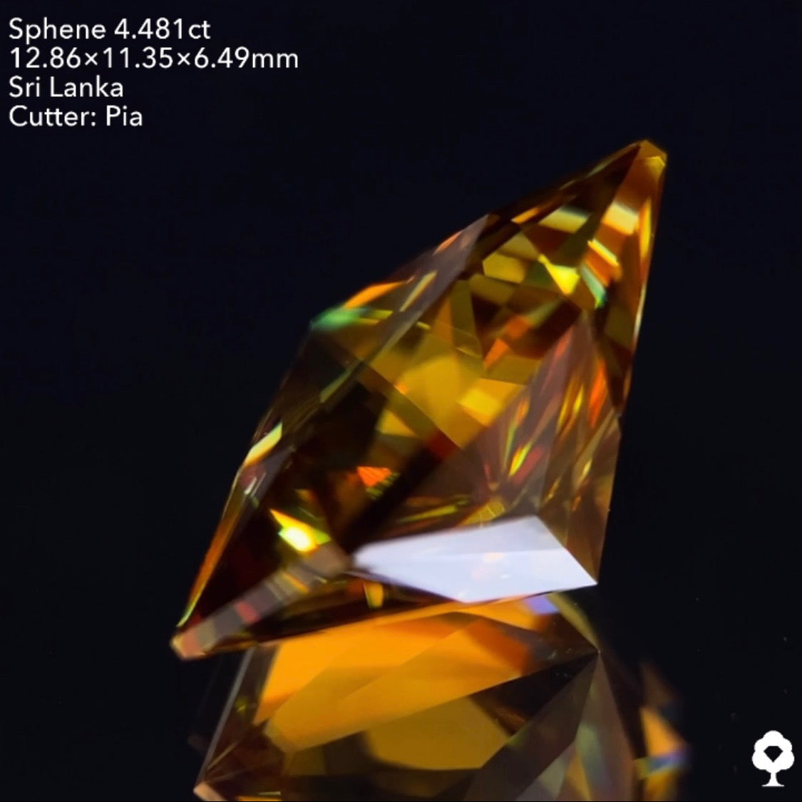 【5/26(木)終了★1ヶ月オークション】赤いファイアーが凄まじいスリランカ産は大きいけど可愛い宝石形★スフェーン4.481ct ピアッちゃん作品