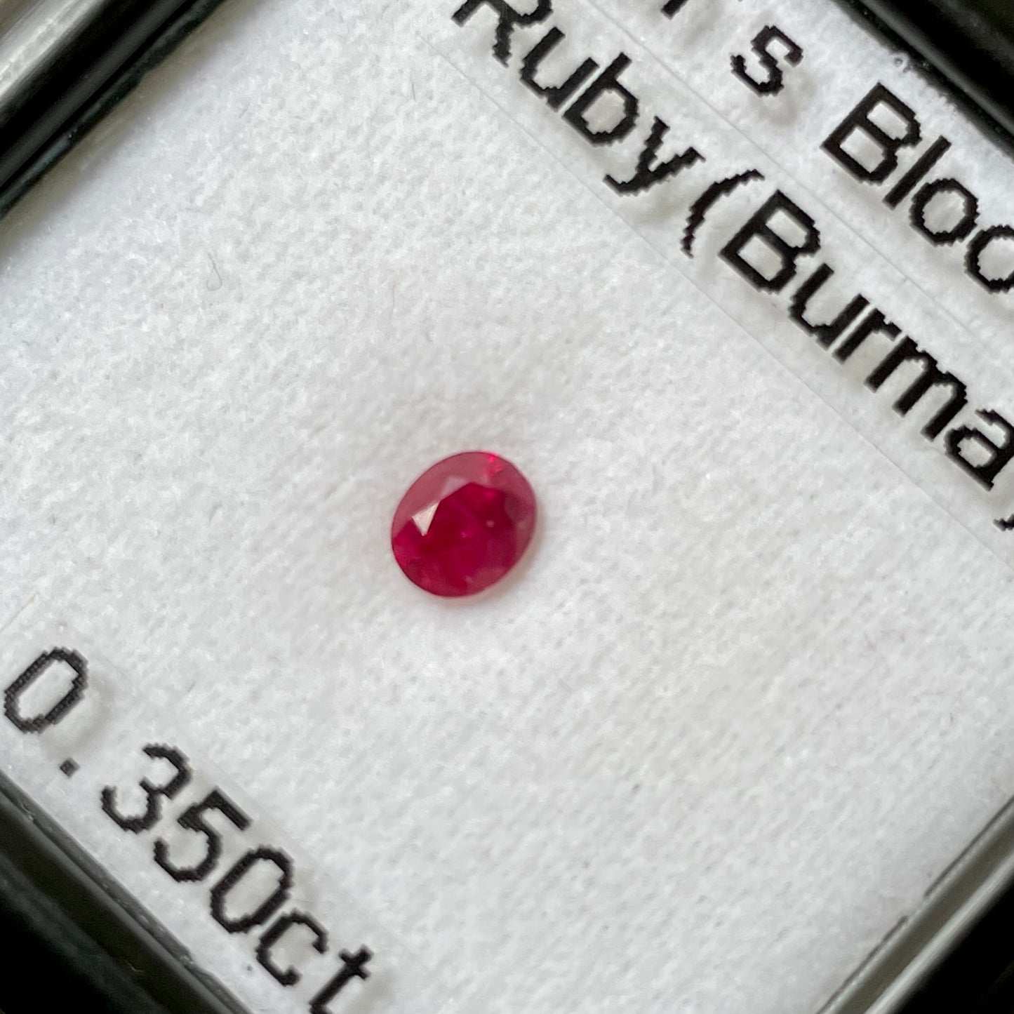 ビルマ産ピジョンブラッドレッドルビー0.350ct💎ピアッちゃん作品