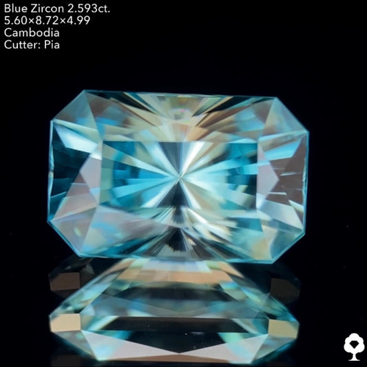 6/18(土)22:00終了‼️オクタゴンの概念を覆す放射線の超モダンな煌めき★ブルージルコン 2.593ct. ピアッちゃん作品