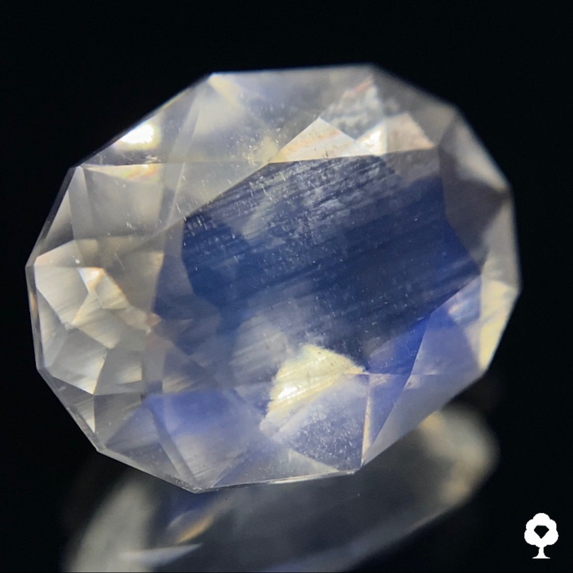 【24時終了‼️サンドウィッチオークション】完璧なカットに仕上げられたラインインクルと溢れるブルーシラー★ムーンストーン1.432ct ピアッちゃん作品