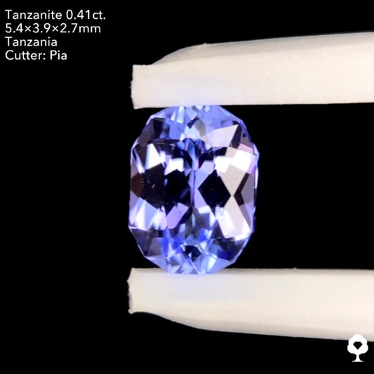 【本日21:00終了‼️】タンザナイト 0.41ct. ファンシーオーバル ピアッちゃん作品