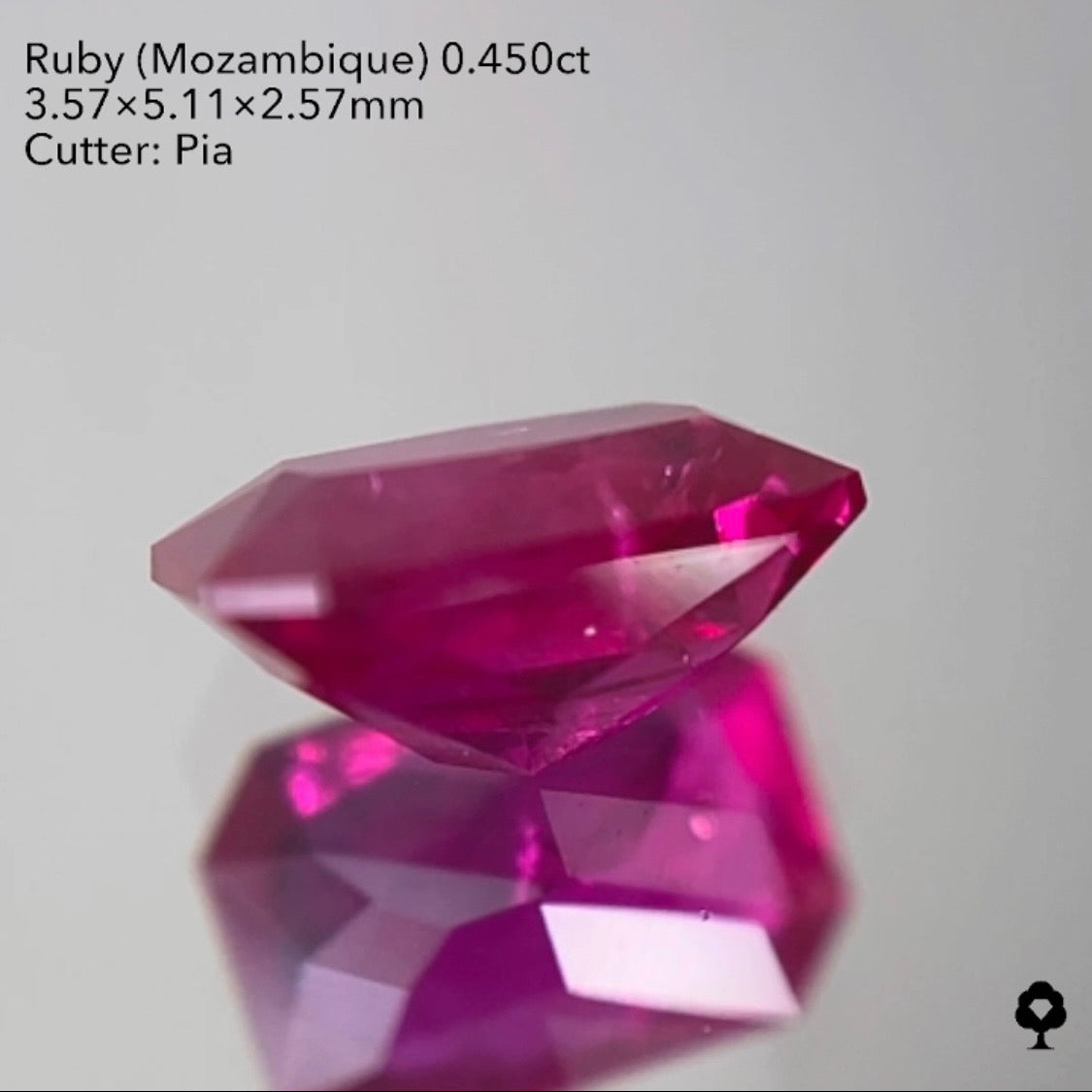 ★30分オークション★【21:40終了】美色とインクルの雰囲気が最高★ルビー0.450ct ピアッちゃん作品