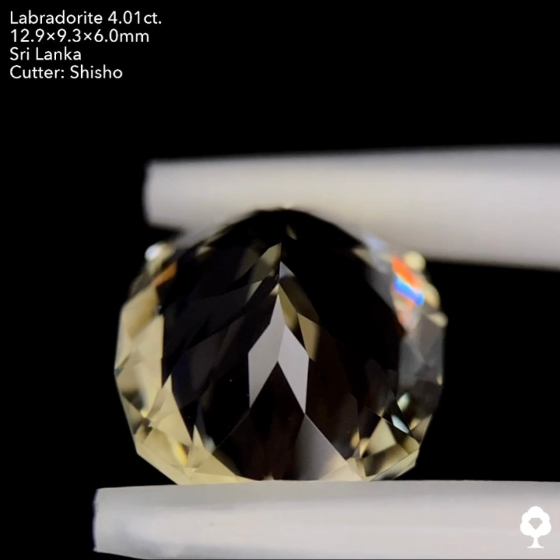【チャットオークション御落札様専用】ゴールデンラブラドライト4.01ct.+原石付き