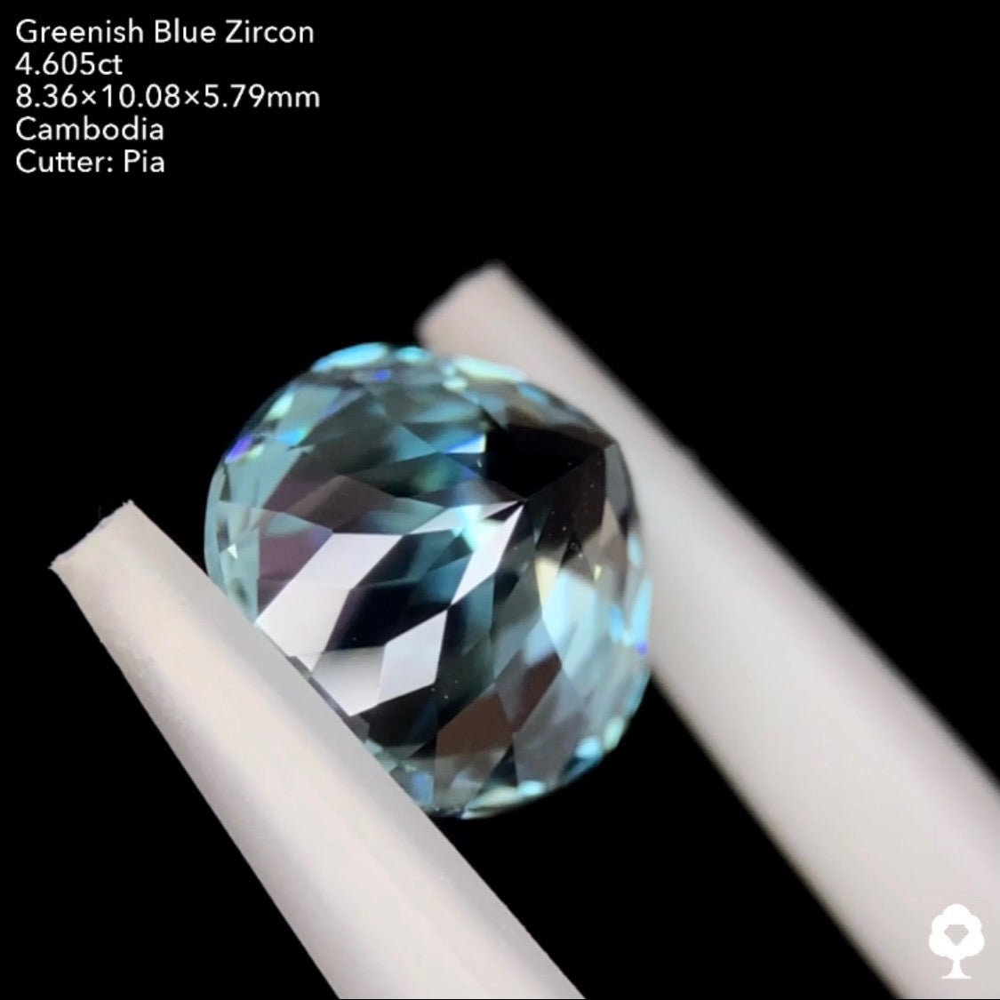 【7/1終了‼️1ヶ月オークション‼️】グリニッシュブルージルコン 4.605ct ピアッちゃん作品