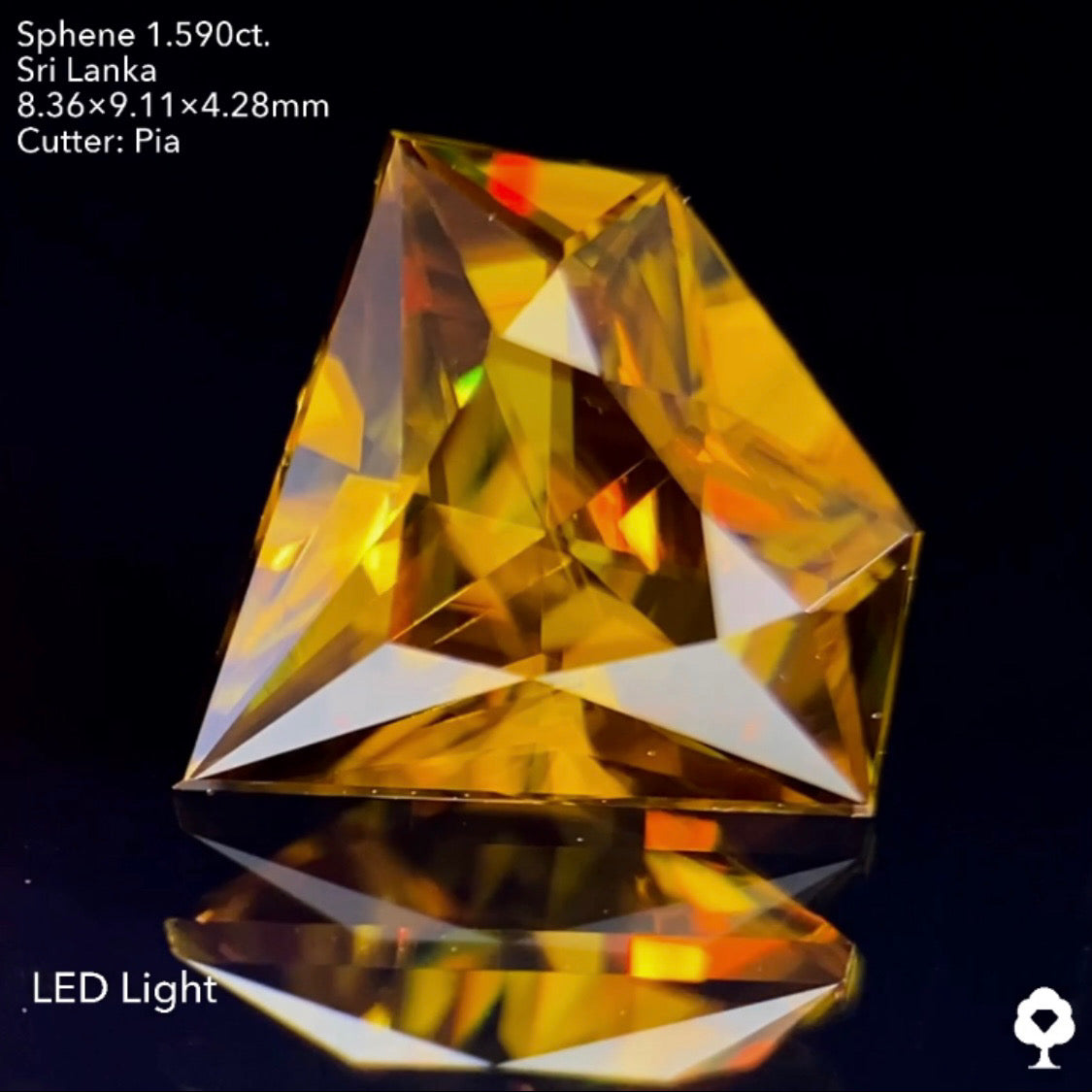 【SOLD OUT】重厚な風格から赤ファイアーを放つハイクラススリランカ産の宝石形★スリランカスフェーン1.590ct. ピアッちゃん作品