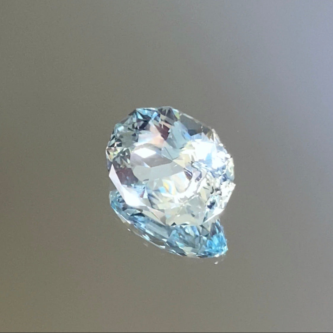 GemTreeIrmoðœãã«ãŒãããŒãº Blue Topaz 5.40ct / Cutter: Rei / Fancy Oval 12