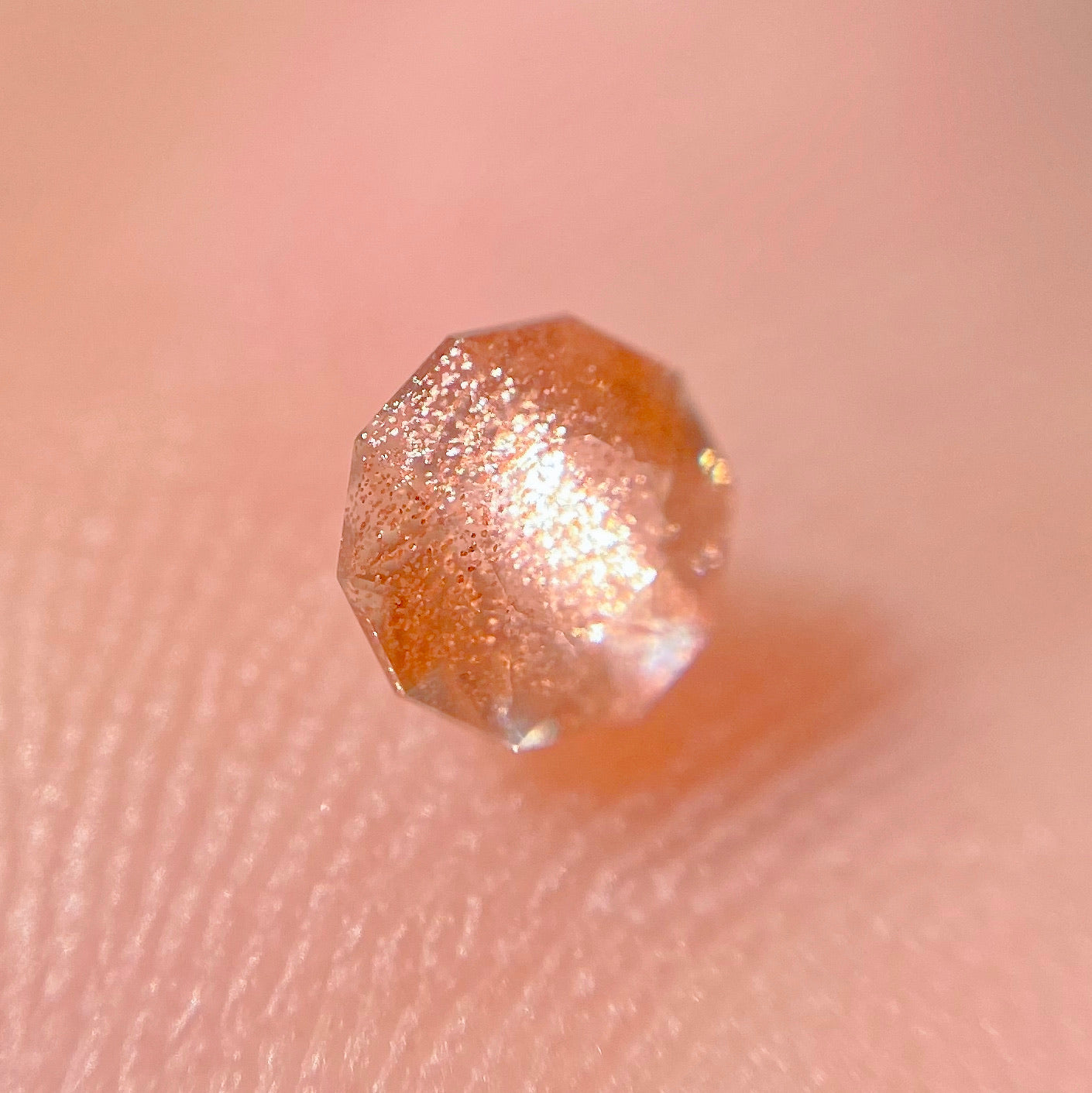 💖お待たせしました❣️ファンシーラウンドのオレゴンサンストーン0.36ct☀️💎ピアッちゃん作品【4/30チハルーム】GW特別価格❣️