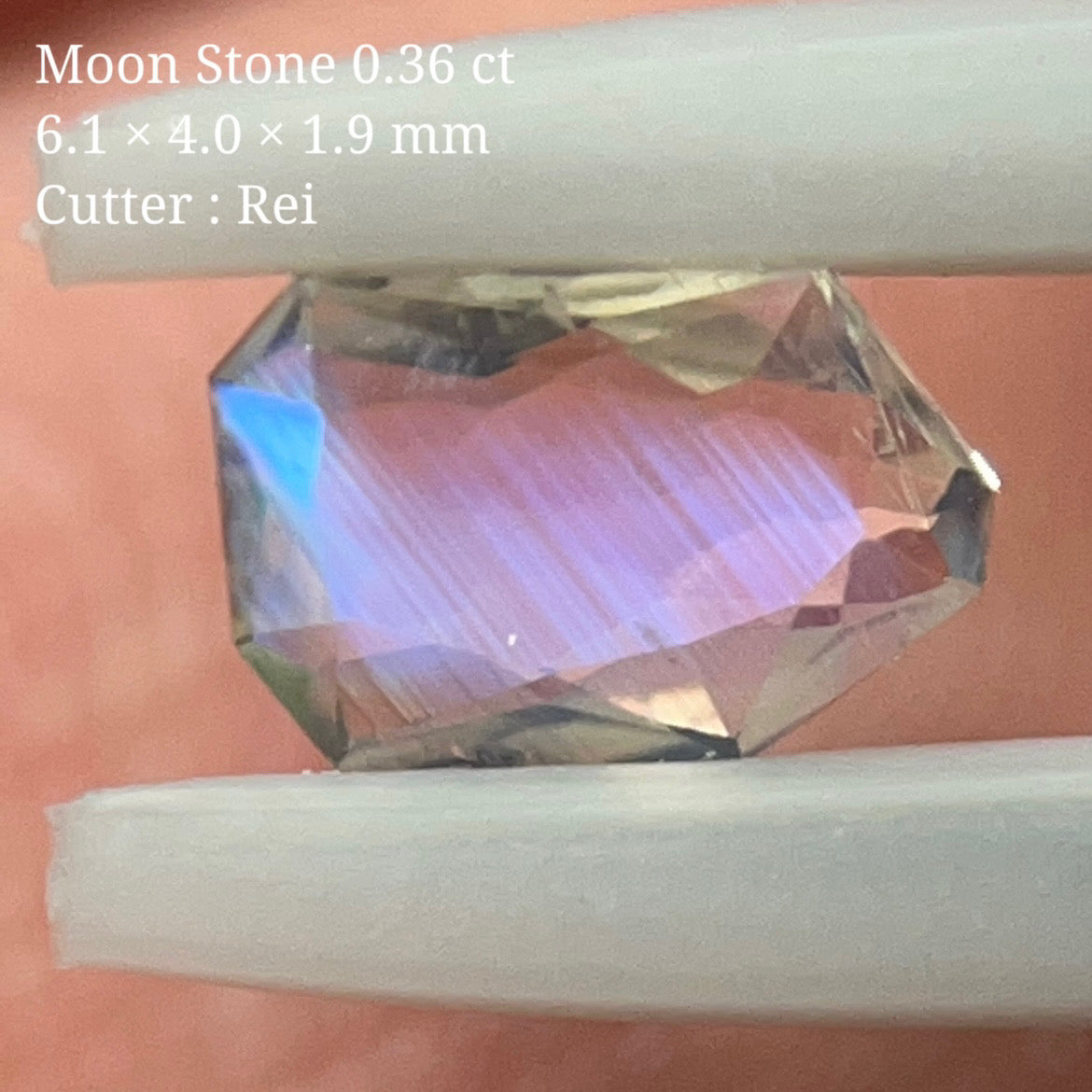【 SOLDOUT 】ムーンストーン 0.36 ct レイちゃん作品 2/10 チャットオークション