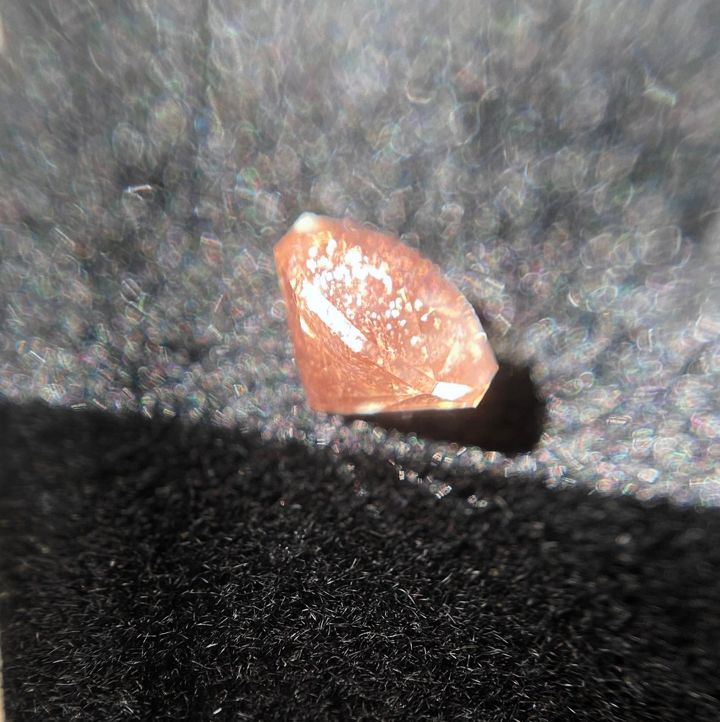 💖お待たせしました❣️ファンシーラウンドのオレゴンサンストーン0.39ct(テーブルからはみ出るシラー🙈💓)☀️💎ピアッちゃん作品【4/30チハルーム】GW特別特価❗️