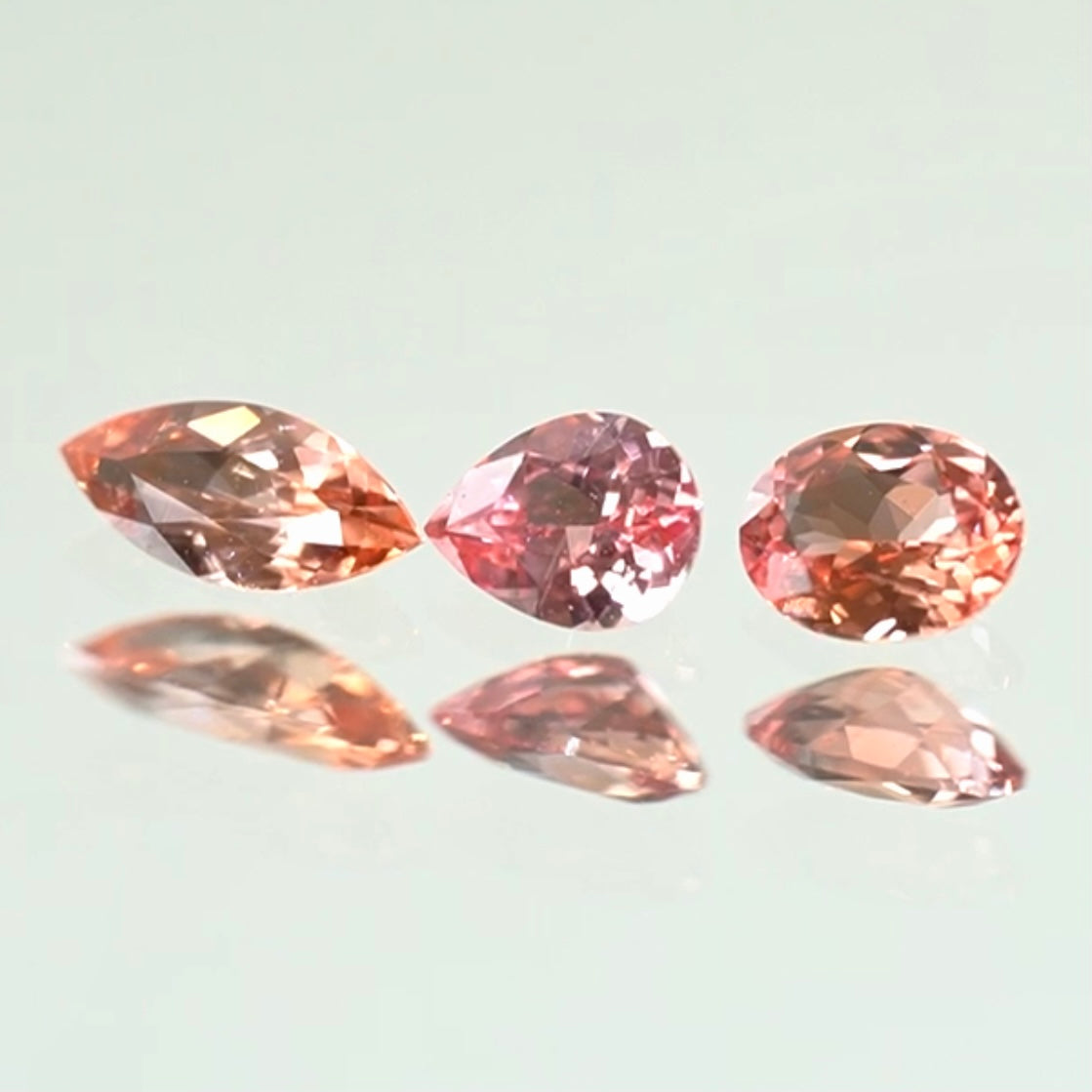 非加熱パパラチァサファイアの三つ子ちゃん計0.313ct💎ピアッちゃん作品