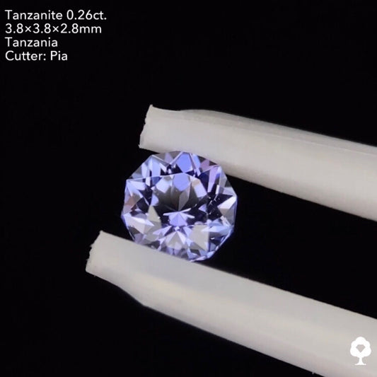 【YouTube1200達成でプレゼント】タンザナイト0.26ct ピアッちゃん作品