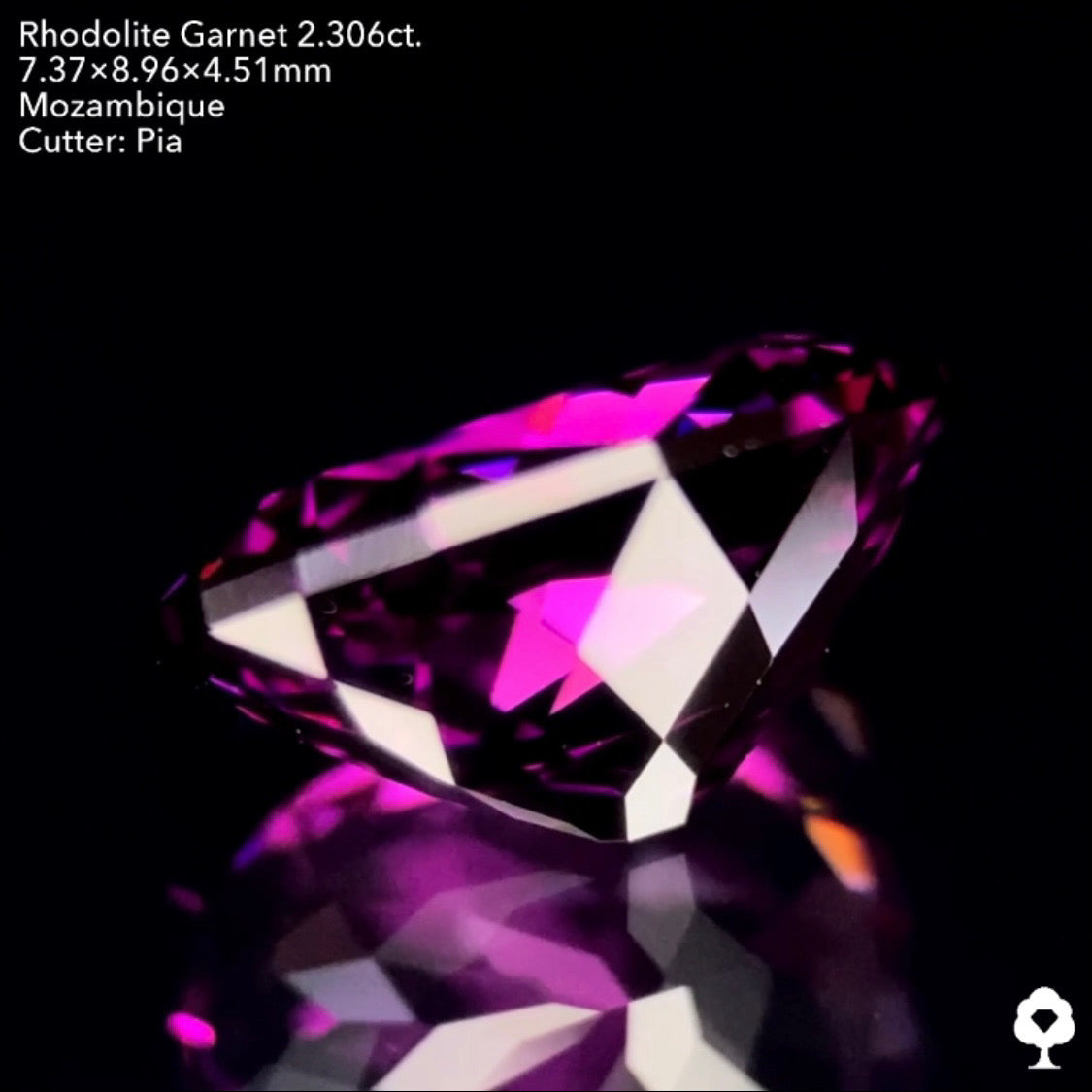 ハイレベルなグレープ系濃厚美色のファンシーオーバル★ロードライトガーネット2.306ct. ピアッちゃん作品