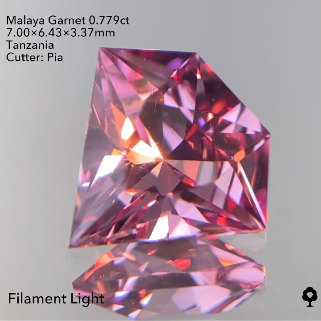 【SOLD OUT】宝石形マラヤガーネット0.779ct ピアッちゃん作品 3/30Live配信作品