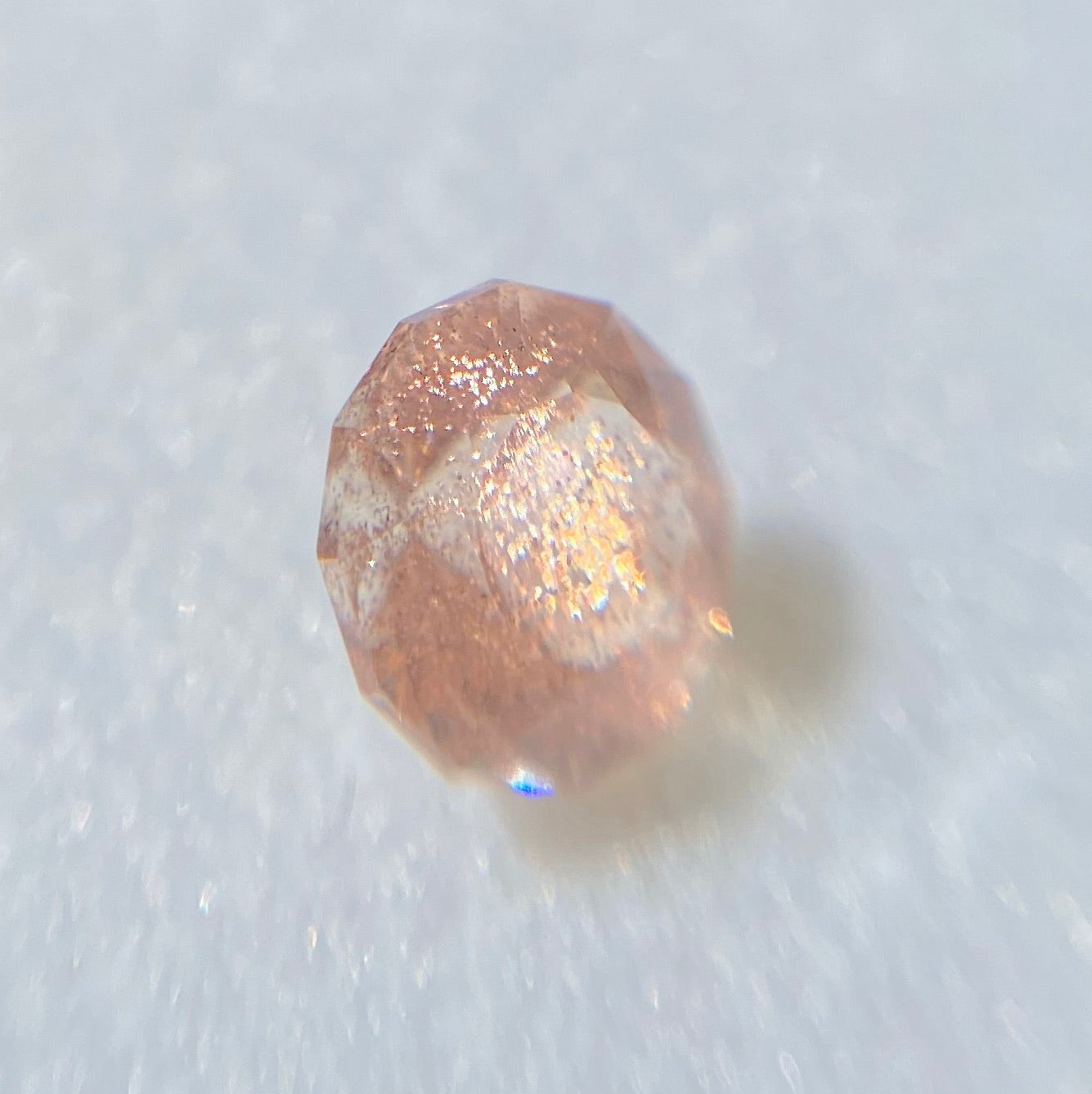 💖お待たせしました❣️ファンシーラウンドのオレゴンサンストーン0.39ct(テーブルからはみ出るシラー🙈💓)☀️💎ピアッちゃん作品【4/30チハルーム】GW特別特価❗️