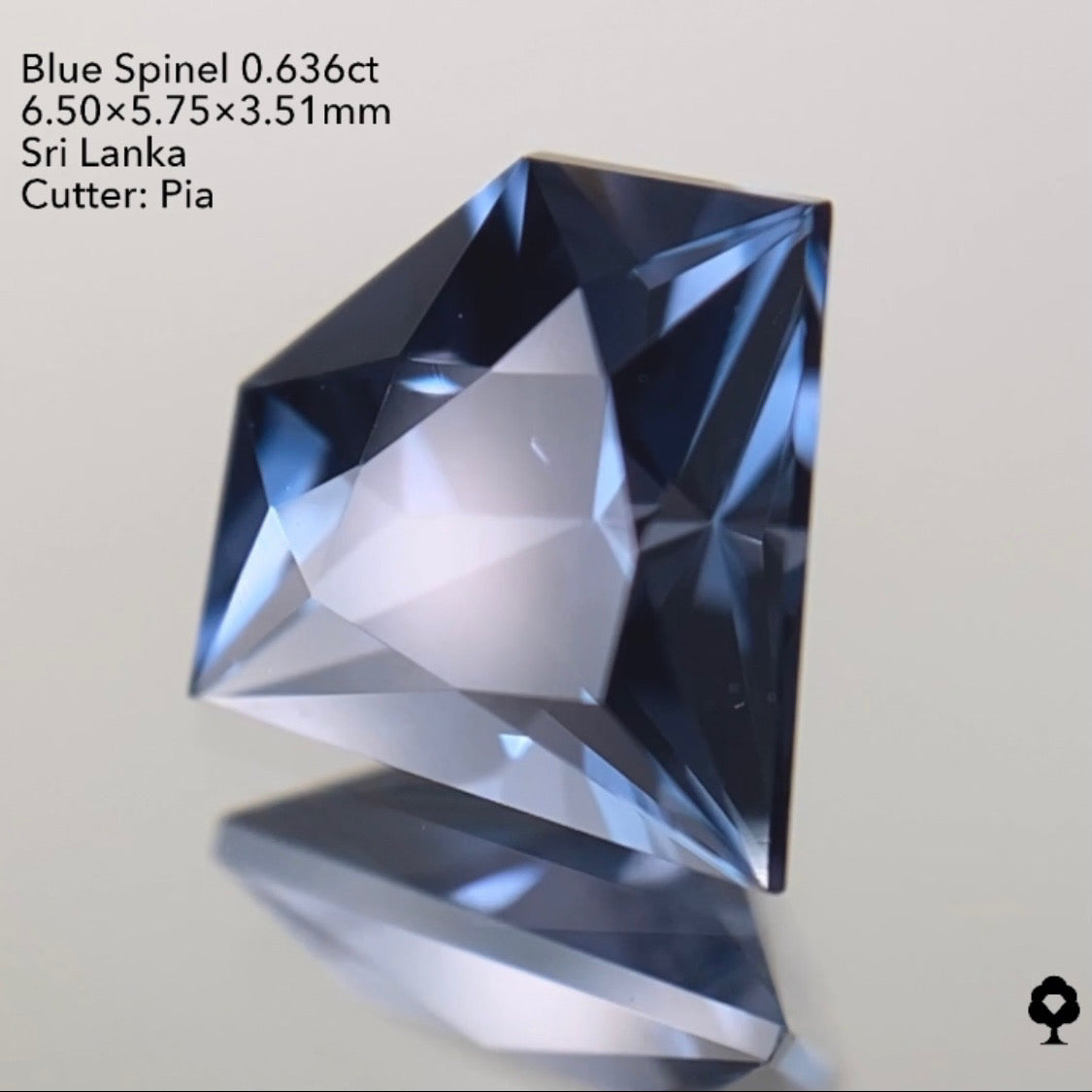 【SOLD OUT】宝石形ブルースピネル0.636ct ピアッちゃん作品 3/30Live配信作品