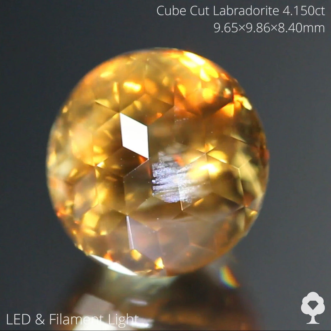 これぞ【キューブスターカット】濃厚ゴールドの美しい満月★ラブラドライト4.150ct ゲオちゃん作品✨こちらはクーポンはごめんなさい🙏