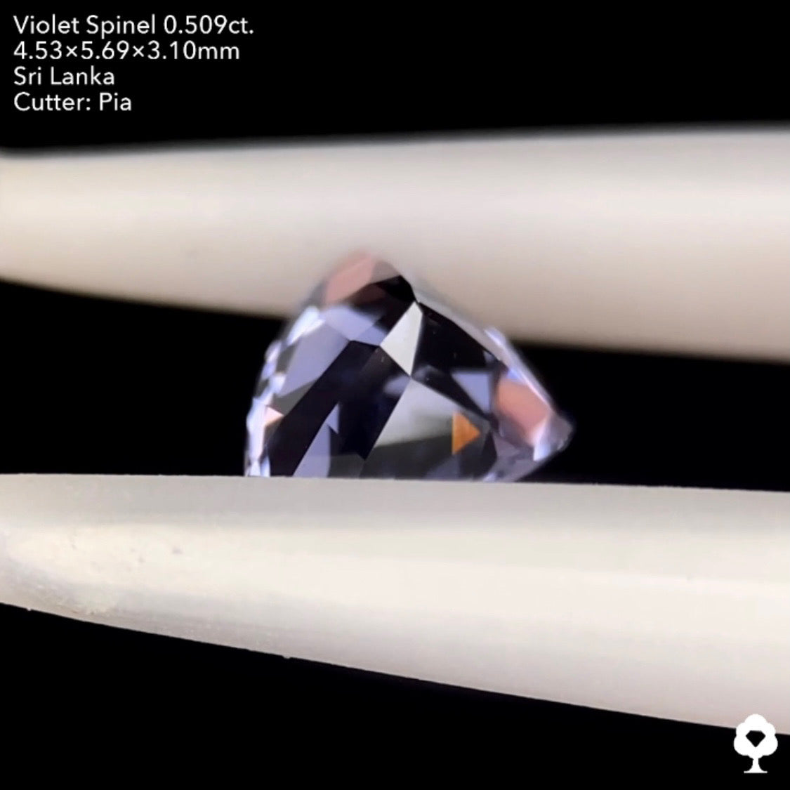 6/17(金)22:00終了‼️メタリックな美しい煌めきを放つ濃色で独特なトリリアント★ヴァイオレットスピネル 0.509ct. ピアッちゃん作品