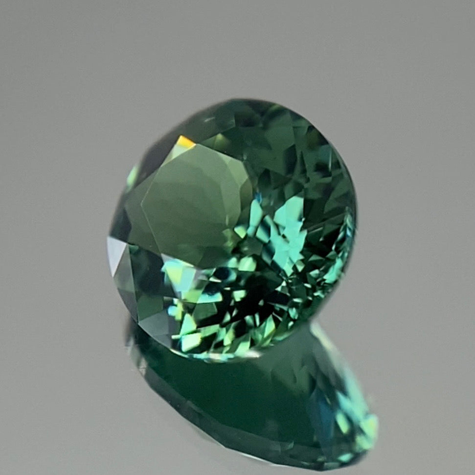👽息をのむ美色に時を忘れるトルマリン0.288ct 💎ピアっちゃん作品✨