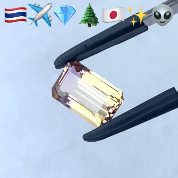 エレガントな色合い・雰囲気とオクタゴンのメタリックな輝き★アメトリン1.62ct