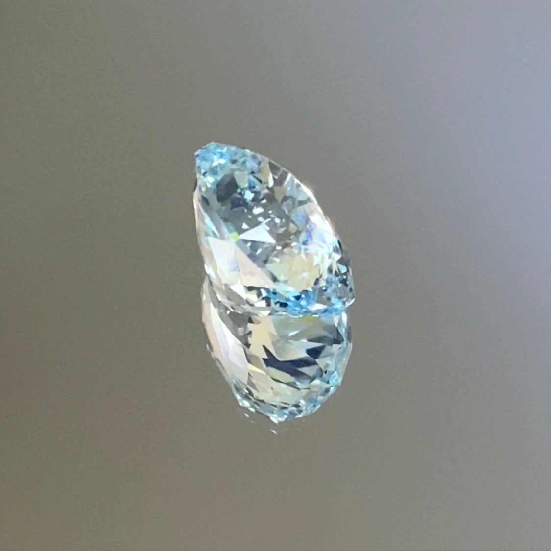 GemTreeIrmoðœãã«ãŒãããŒãº Blue Topaz 5.40ct / Cutter: Rei / Fancy Oval 12
