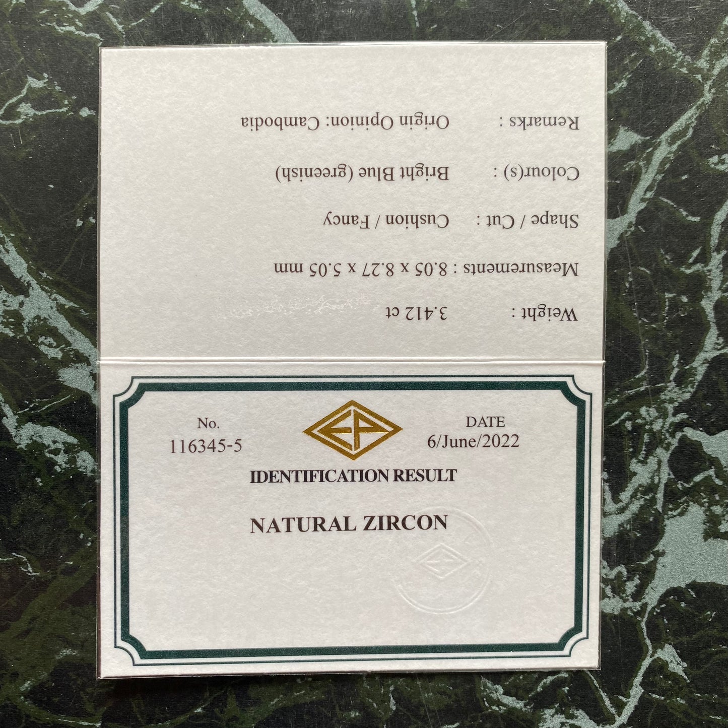 変則キューブと複雑なカットが織りなすクロスする煌めき★ブルージルコン3.412ct ゲオちゃん作品