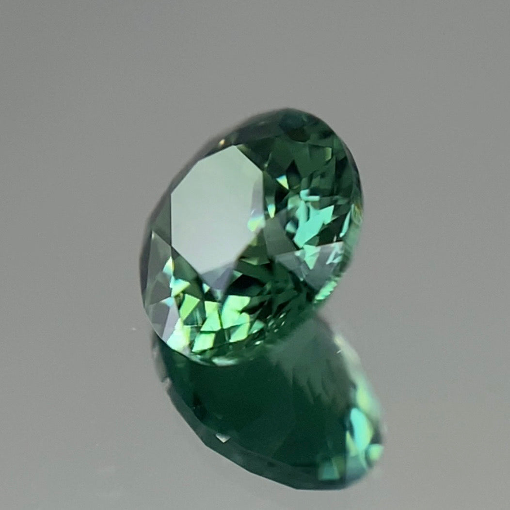 👽息をのむ美色に時を忘れるトルマリン0.288ct 💎ピアっちゃん作品✨