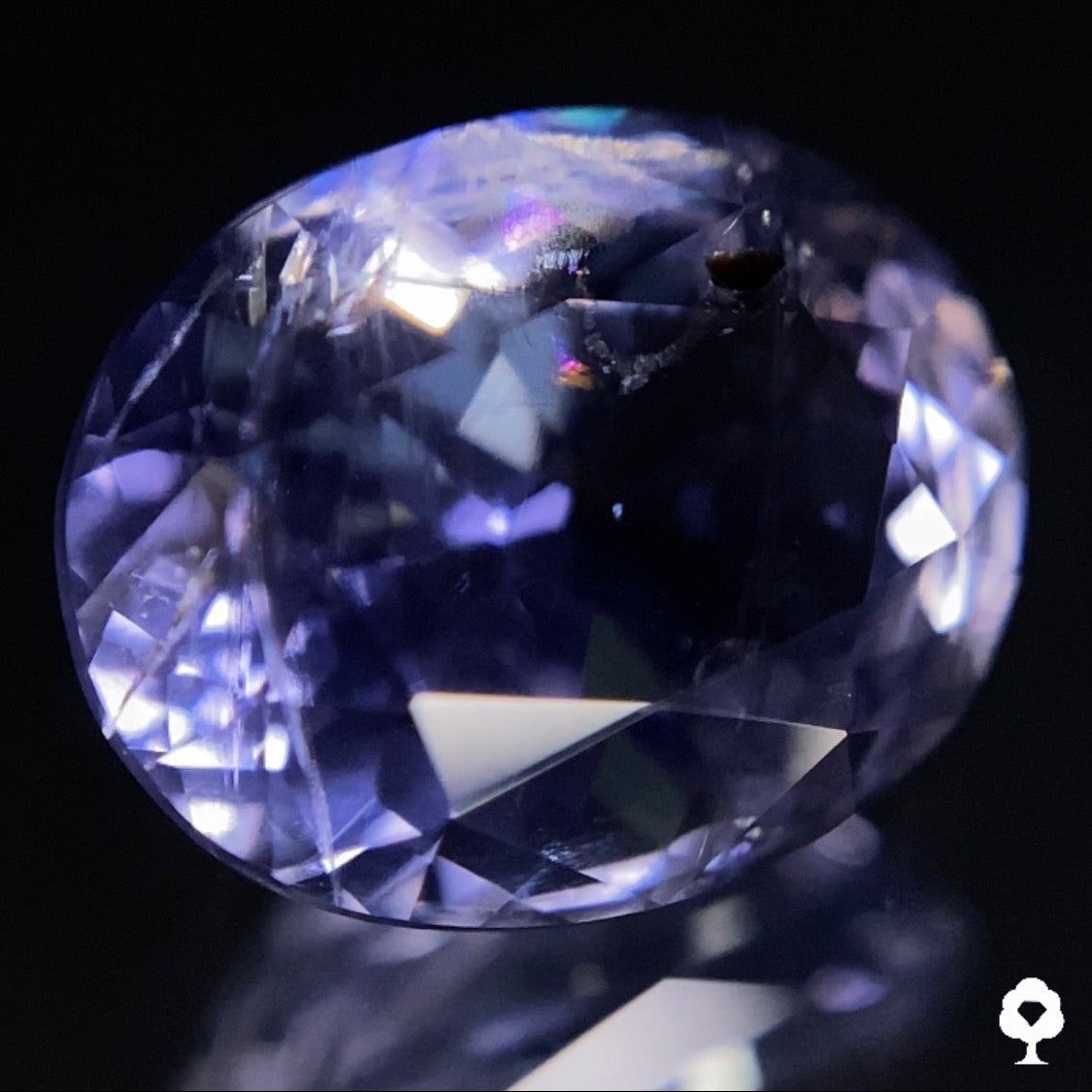 【22時終了‼️サンドウィッチオークション】夜空に浮かぶ虹を楽しめる美オーバル🌌🌈アイオライト1.41ct★アイオライト1.41ct ピアッちゃん作品