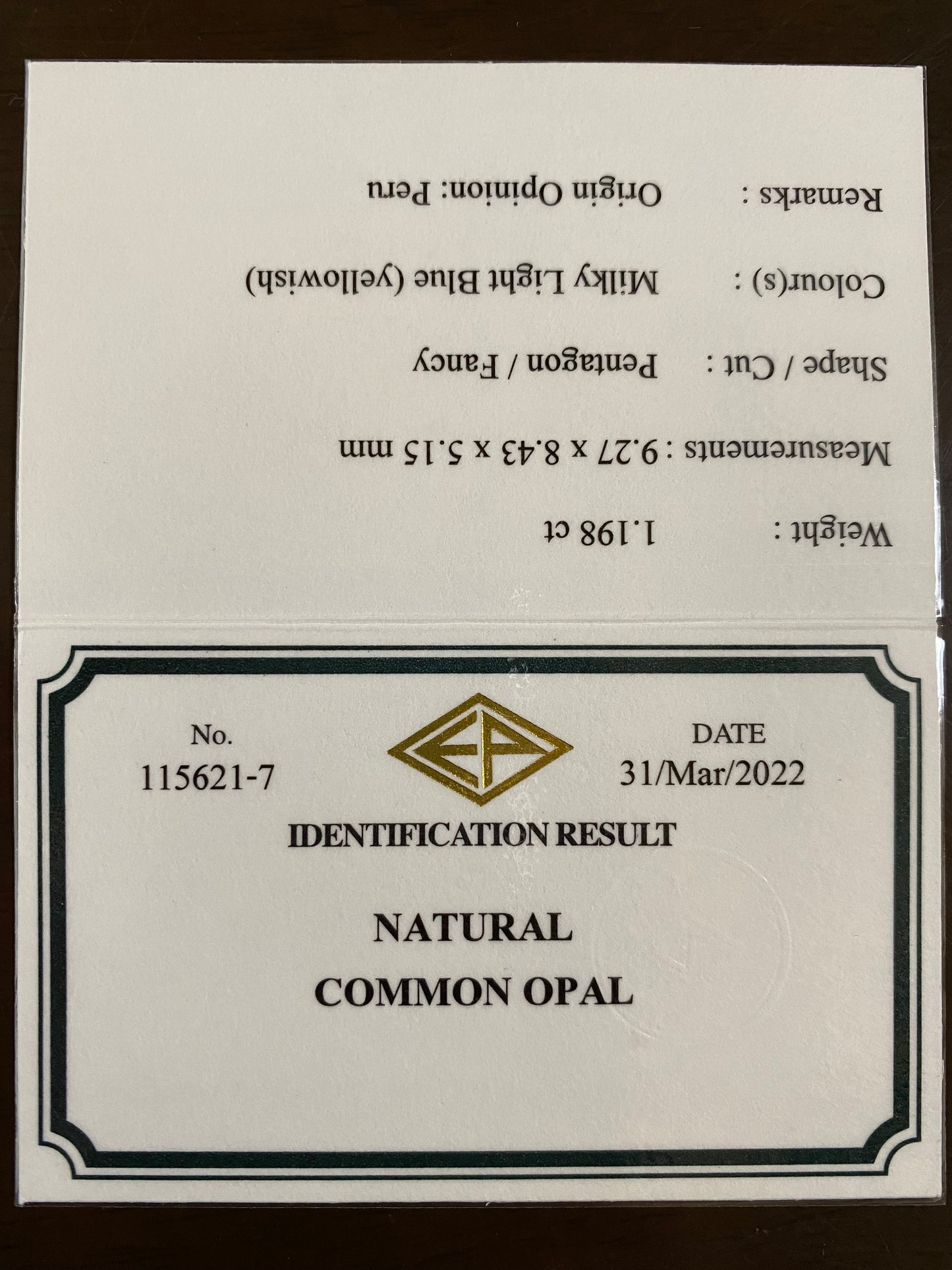 【ご落札者さま専用★1発入札オークション】シャープな宝石形に仕上げられた優しい雰囲気の美色★ブルーオパール 1.198ct ピアッちゃん作品