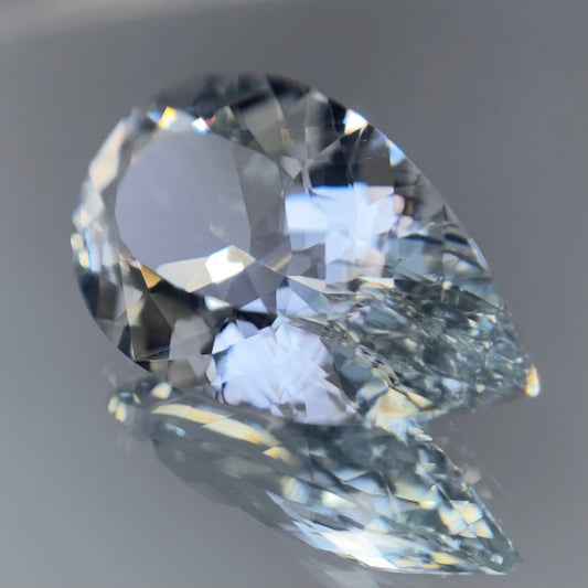 先端の細かい輝きがたまらないピアッちゃんの傑作★ゴッシェナイト2.697ct ピアッちゃん作品