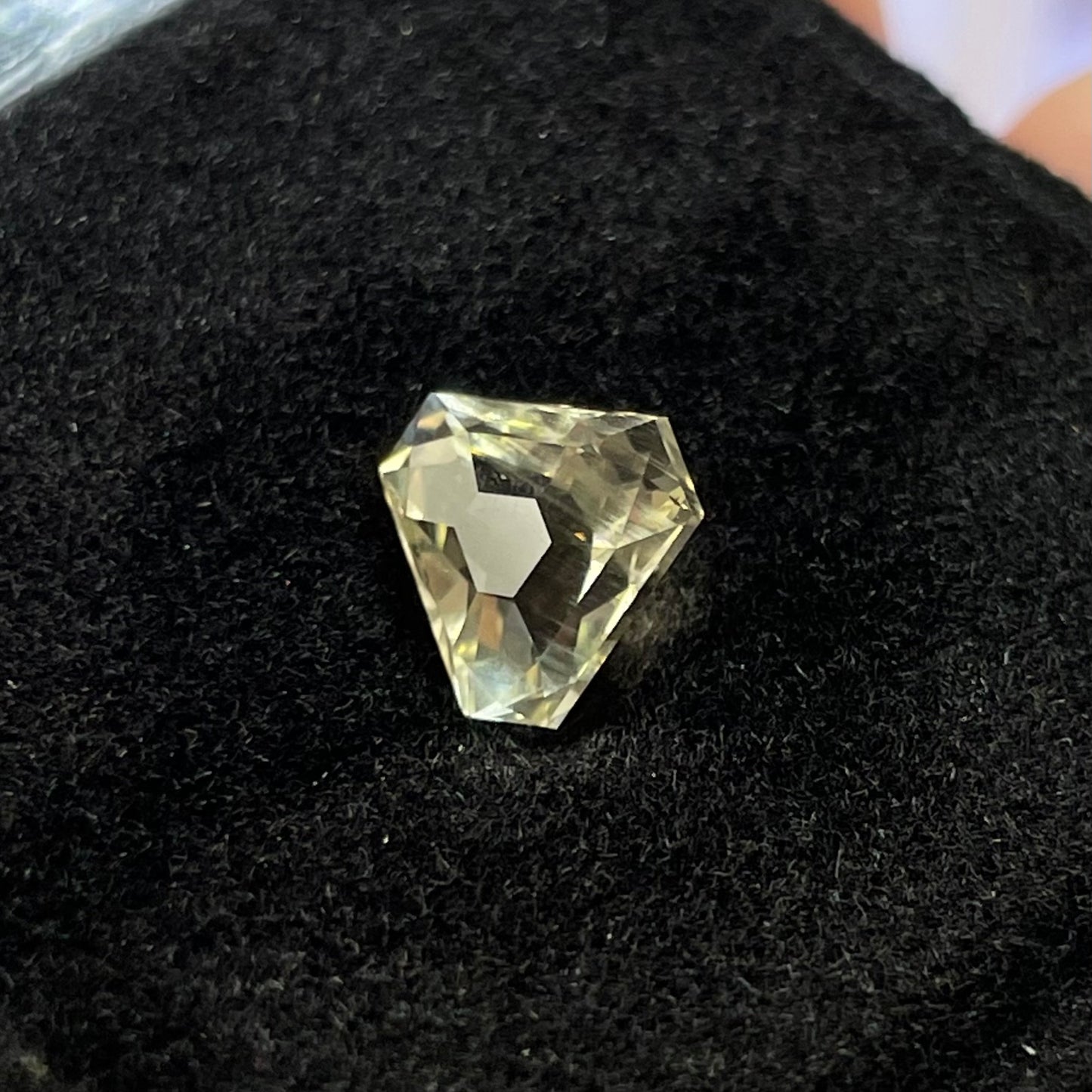 【💖GTCより特別出品💖】ハニカム??新トリリアントラブラドライト1.20ct❤︎師匠作品 ✨