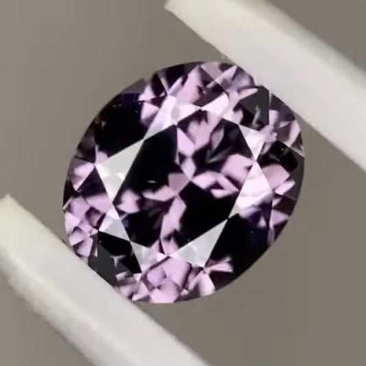 【SOLD OUT】パープリッシュヴァイオレットスピネル1.035ct ピアッちゃん作品