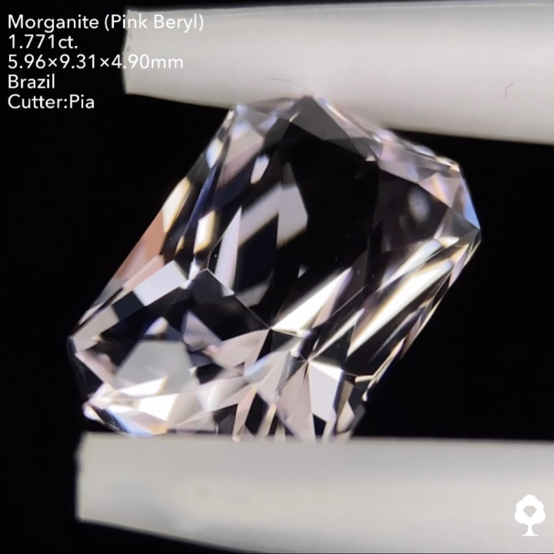 【慢心プライス】ピアッちゃんの止まらない進化を感じるニュアンスピンクオクタゴン★モルガナイト1.771ct. ピアッちゃん作品