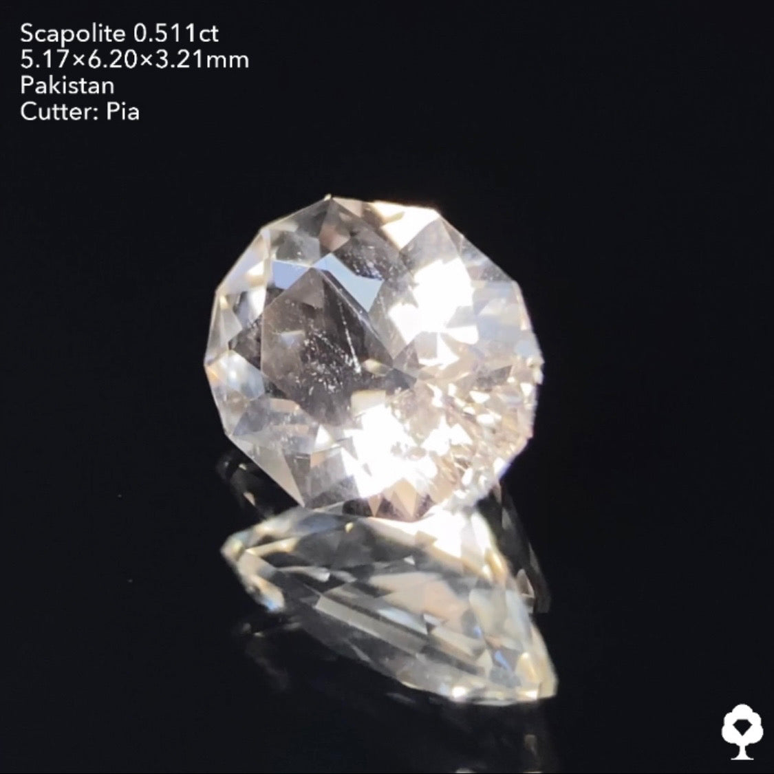 【ご落札者様専用】大人気✨激変イエロー!夜空に瞬く星の煌めき★UVだけでなくカラーレスの輝きも抜群の美カット★スキャポライト0.511ct ピアッちゃん作品