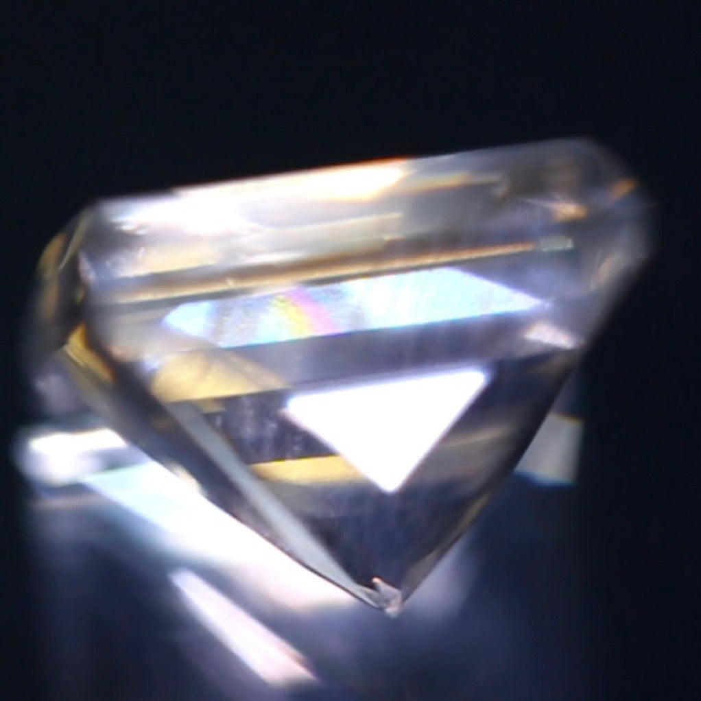 太鼓橋スクエアカットに潜む流星群シラー★ラブラドライト3.43ct 師匠作品✨