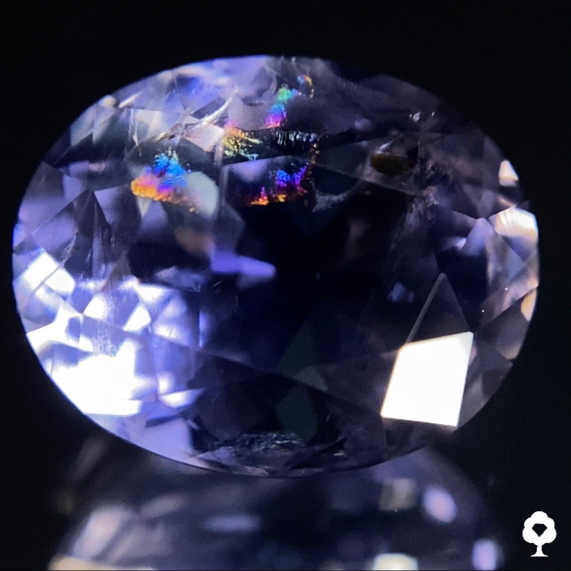 【22時終了‼️サンドウィッチオークション】夜空に浮かぶ虹を楽しめる美オーバル🌌🌈アイオライト1.41ct★アイオライト1.41ct ピアッちゃん作品