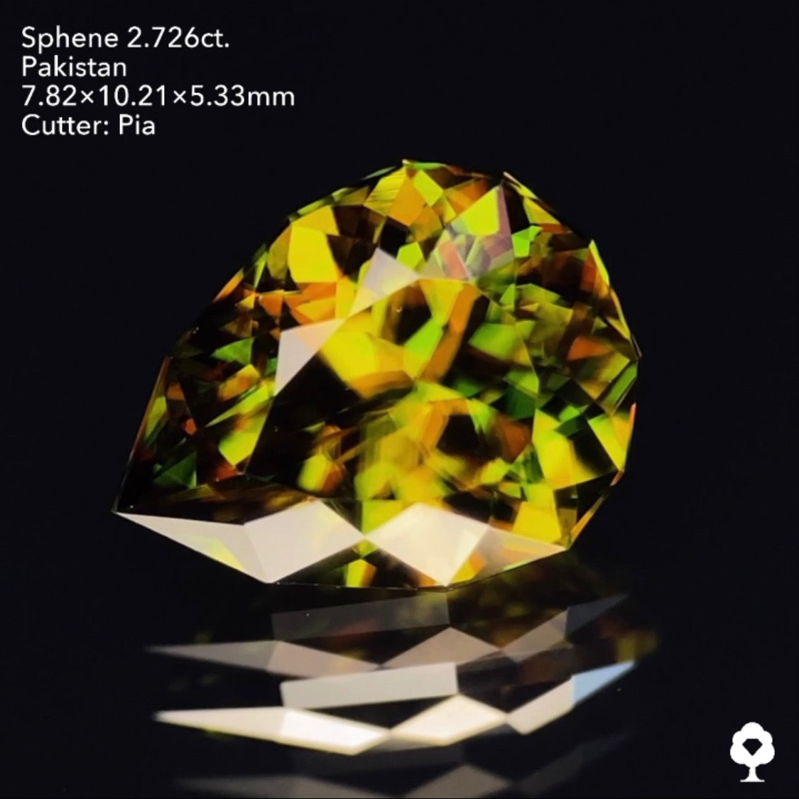 貫禄ある可愛らしいカタチで深いグリーンから強烈なファイアーを放つ★パキスタンスフェーン2.726ct ピアッちゃん作品