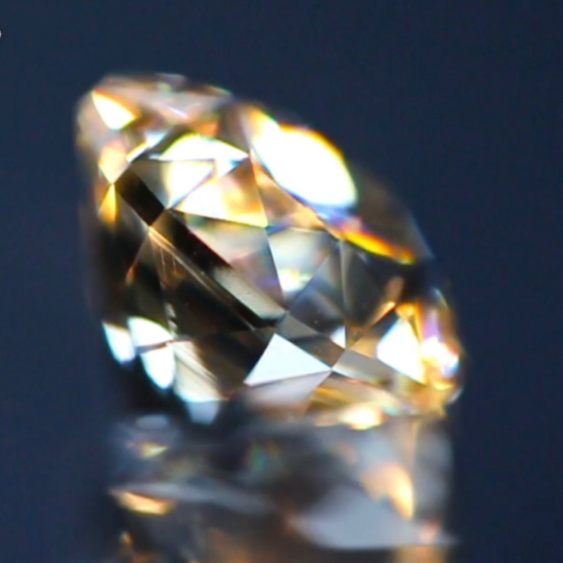 ゲオ仕上げによる信じられない輝きのファンシーヘキサゴン★ラブラドライト2.23ct 師匠作品ゲオちゃん仕上げ✨こちらはクーポンはごめんなさい🙏