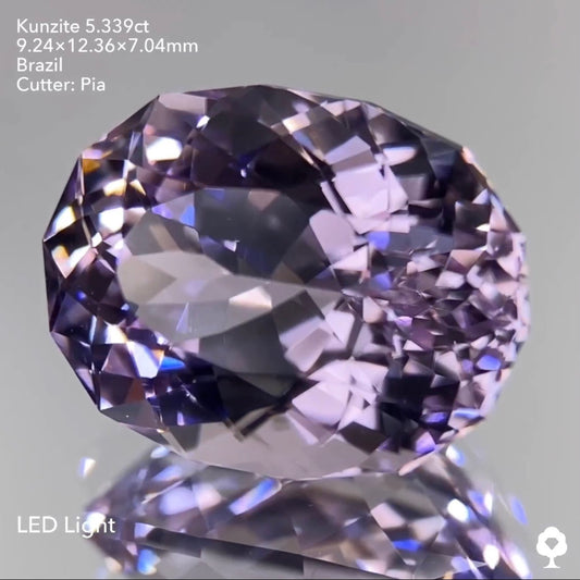 大粒ながら繊細なピンクのキラキラファンシーオーバル★クンツァイト5.339ct ピアッちゃん作品