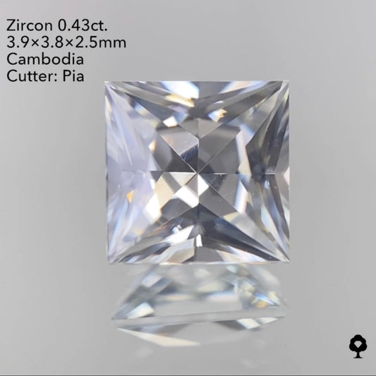 緊急追加‼️【サイレンGAME配信】3/26(土)21:30終了‼️ジルコン0.43ct ピアッちゃん作品