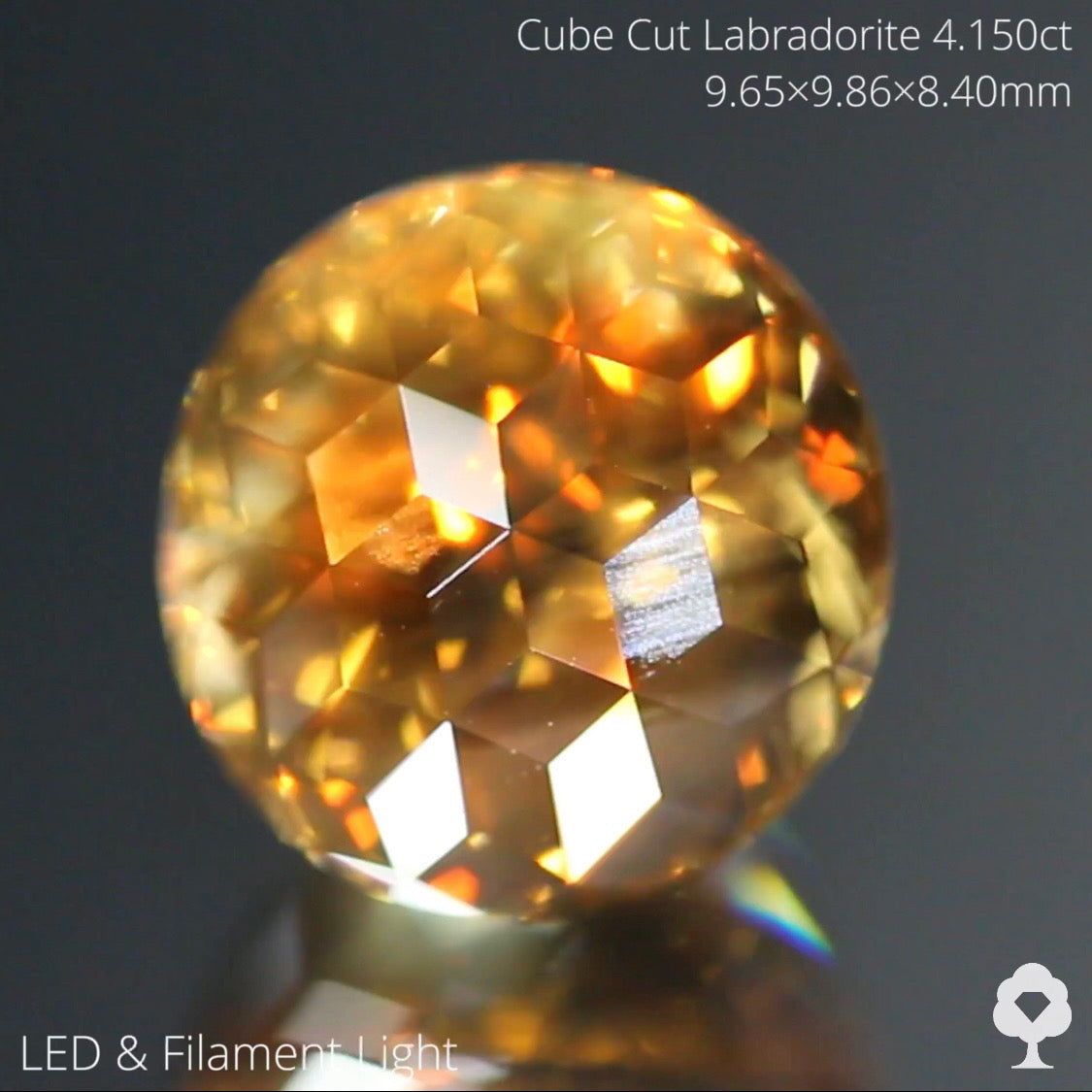 これぞ【キューブスターカット】濃厚ゴールドの美しい満月★ラブラドライト4.150ct ゲオちゃん作品✨こちらはクーポンはごめんなさい🙏
