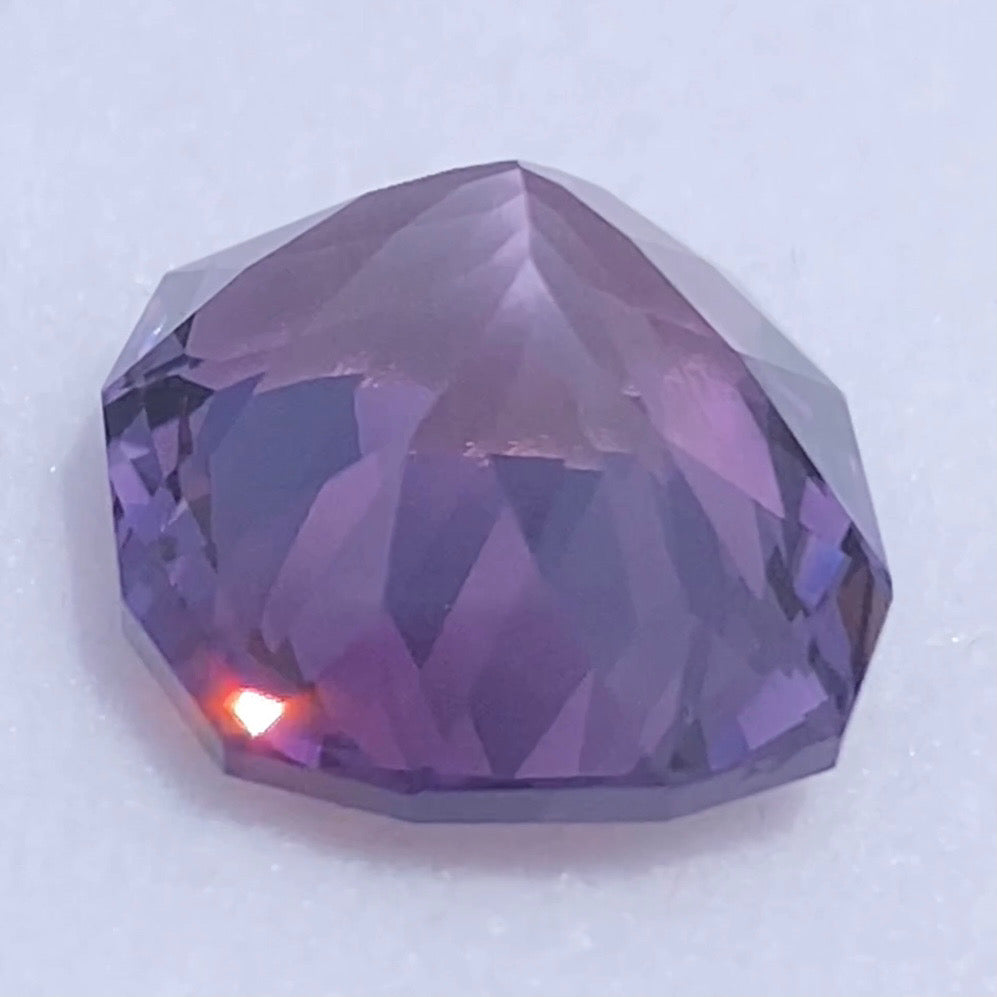 ラベンダー畑を閉じ込めたファンシークッション★ラベンダーアメジスト8.76ct ピアッちゃん作品