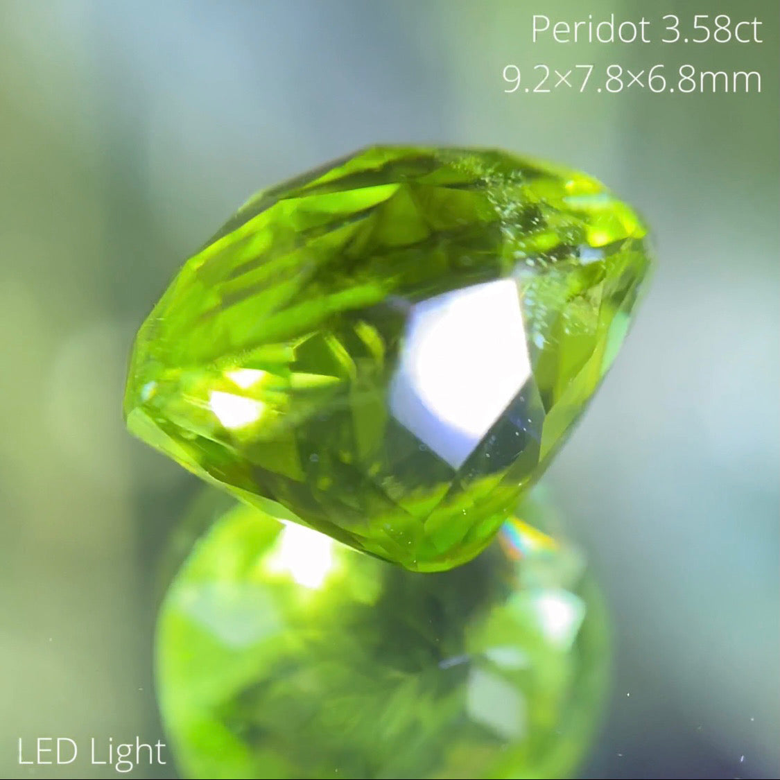 【ペリジャックプライス】笹の葉のような輝きの大迫力のクラウンローズオーバル★ペリドット3.58ct パキスタン産 レイちゃん作品