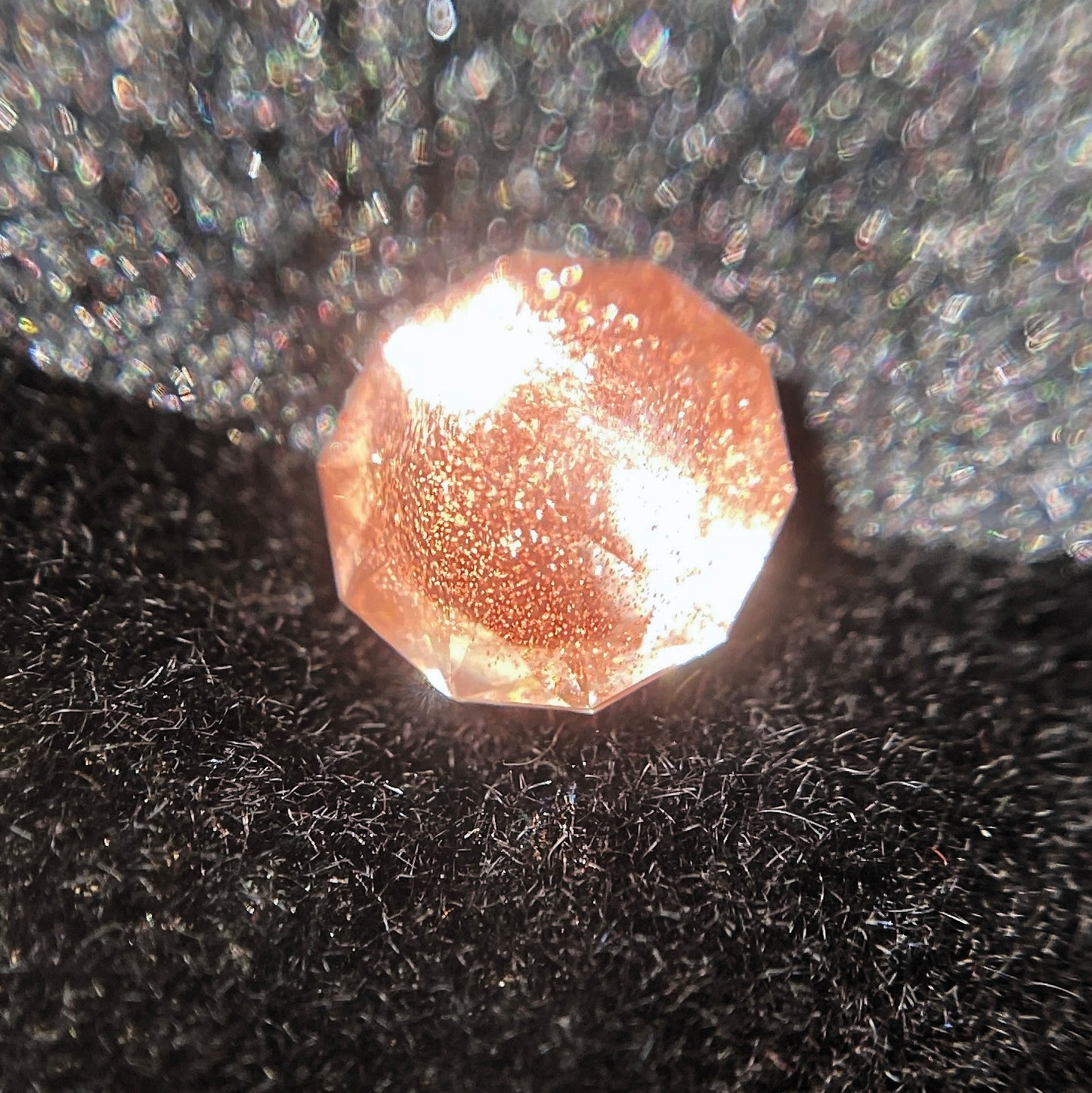 💖お待たせしました❣️ファンシーラウンドのオレゴンサンストーン0.39ct(テーブルからはみ出るシラー🙈💓)☀️💎ピアッちゃん作品【4/30チハルーム】GW特別特価❗️