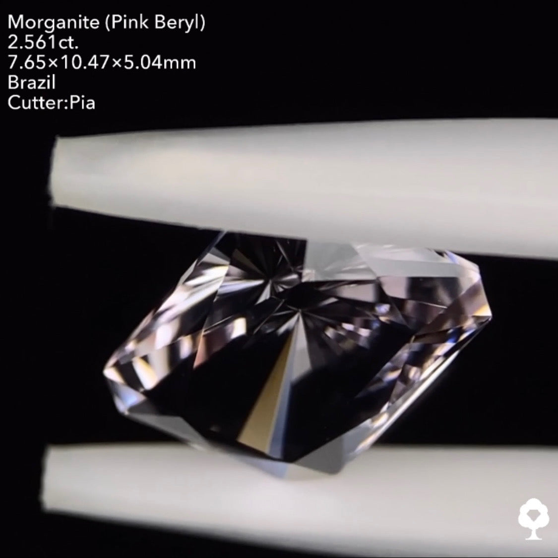 【五月病を吹っ飛ばせキャンペーン💨】淡ピンクと鋭いカットの組み合わせが最高にモダン★モルガナイト 2.561ct ピアッちゃん作品