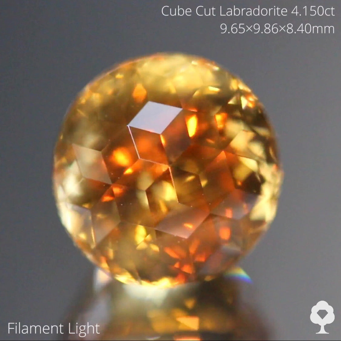 これぞ【キューブスターカット】濃厚ゴールドの美しい満月★ラブラドライト4.150ct ゲオちゃん作品✨こちらはクーポンはごめんなさい🙏