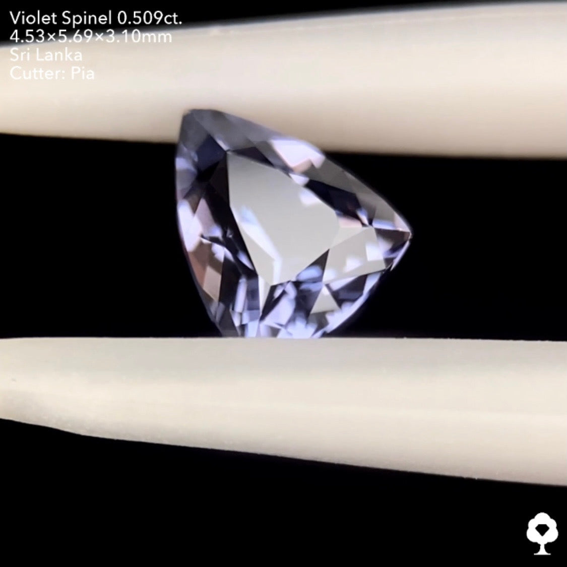 6/17(金)22:00終了‼️メタリックな美しい煌めきを放つ濃色で独特なトリリアント★ヴァイオレットスピネル 0.509ct. ピアッちゃん作品