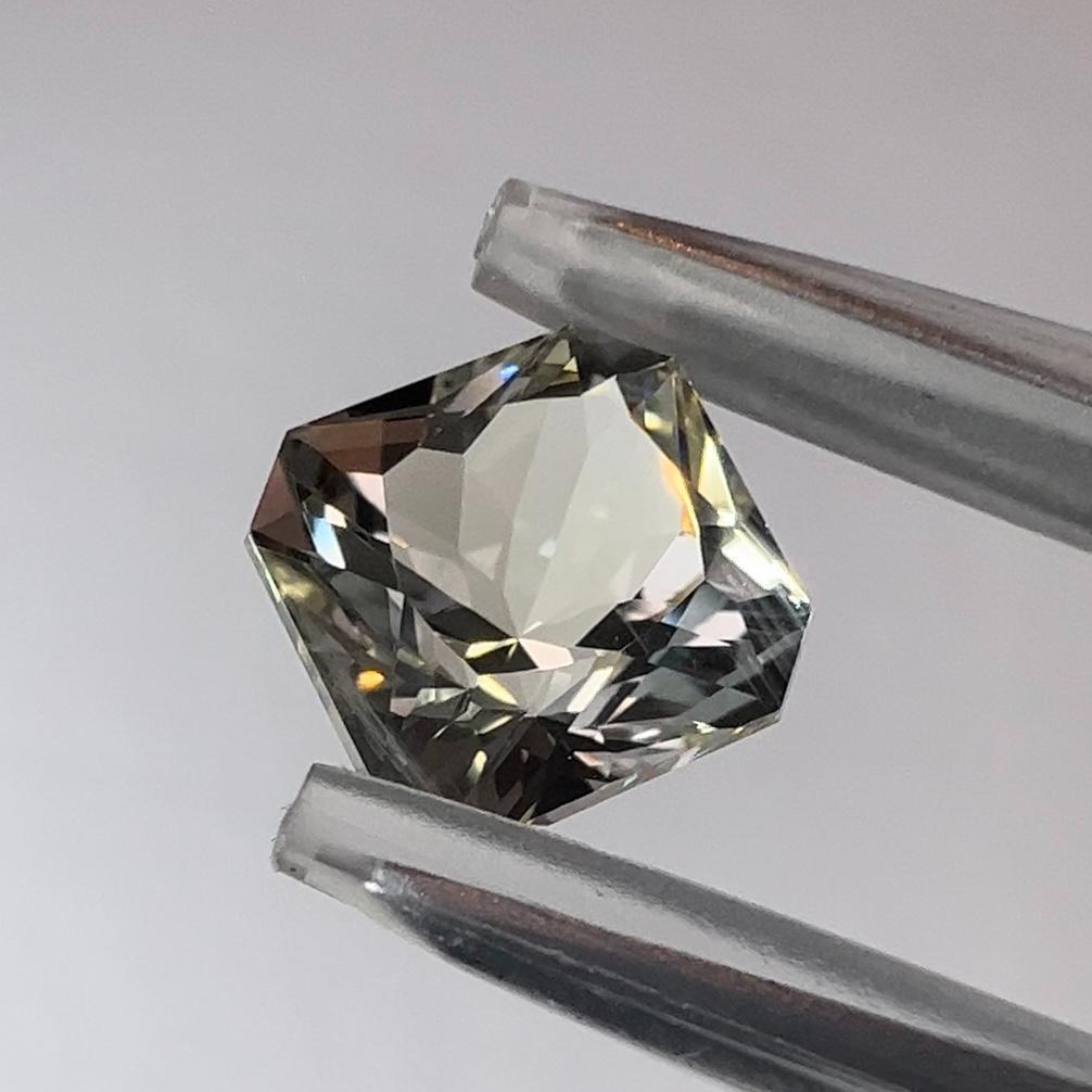 【さらに超特価品】ラブラドライト 2.00ct