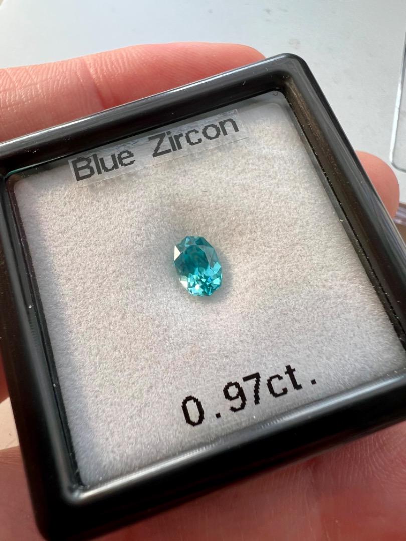 【チャットオークション落札者さま専用】ブルージルコン 0.97ct