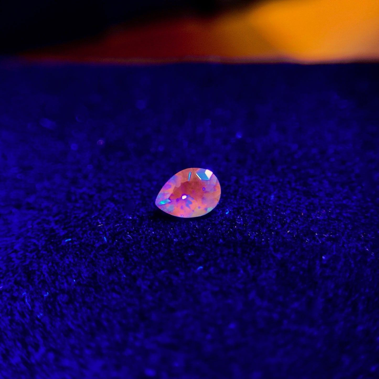 アウィンナイトなのにペアシェイプ‼️で【Cubeカット】⁉️アウィンナイト 0.109ct