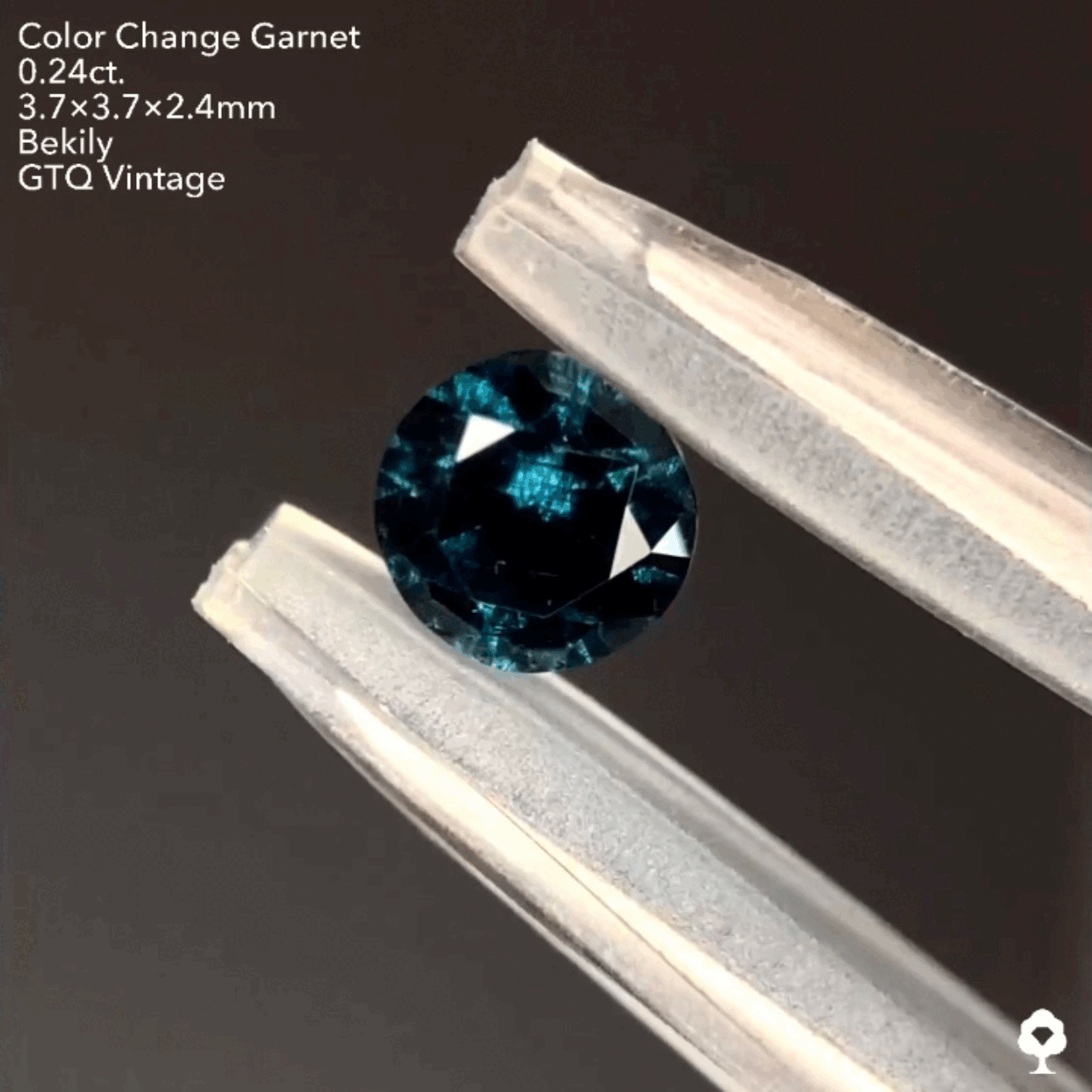 No20.🌕趣高めインディゴ系ブルー🦋ベキリー(カラーチェンジ)ガーネット0.24ct❤️🔥全サイトで販売スタートLive💎✨❤️🔥🔦